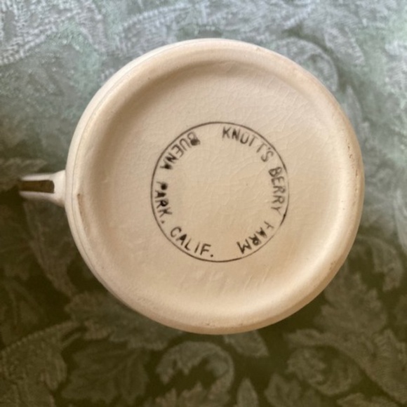 1950's Knotts Berry Farm Cream & Sugar Set - Picture 8 of 14